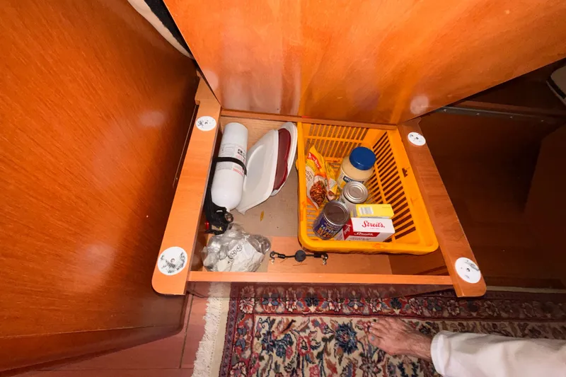 Wildflower III Yacht Photos Pics 