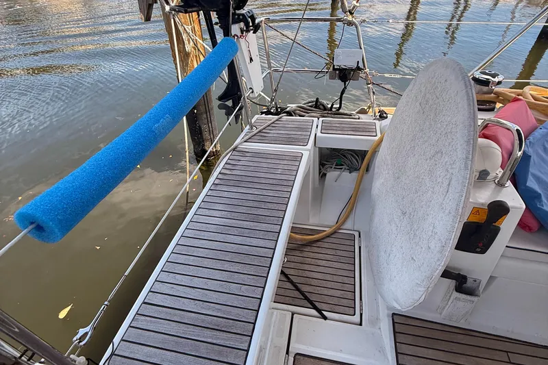 Wildflower III Yacht Photos Pics 