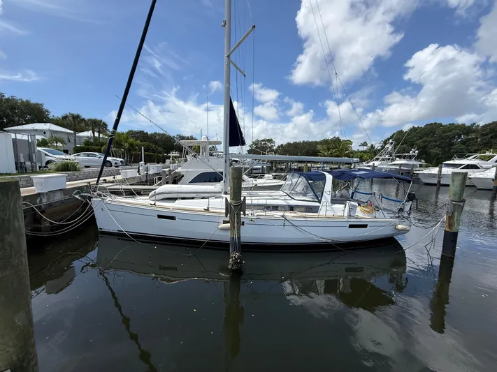 Wildflower III Yacht Photos Pics 