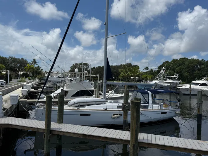 Wildflower III Yacht Photos Pics 