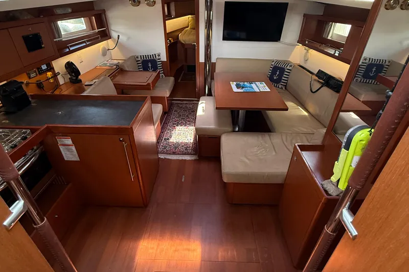 Wildflower III Yacht Photos Pics 