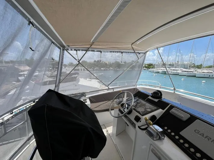 Speedy Banana Yacht Photos Pics 