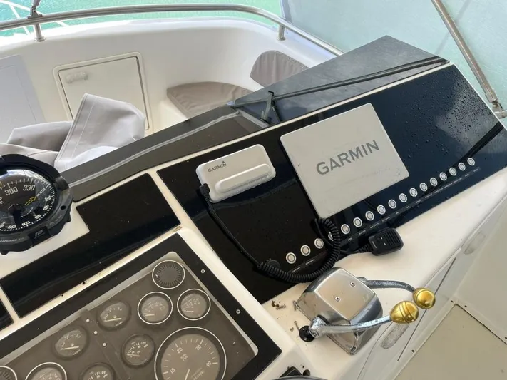 Speedy Banana Yacht Photos Pics 