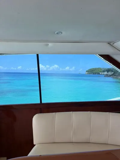 Speedy Banana Yacht Photos Pics 