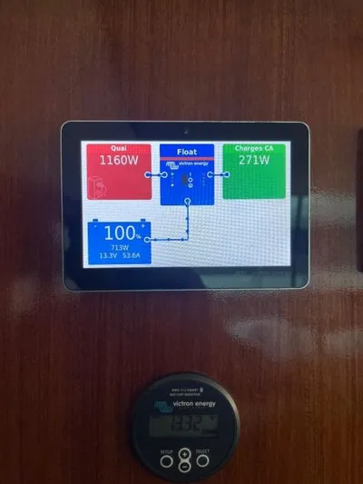 Speedy Banana Yacht Photos Pics 