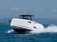 2022 Cayman Yachts 400 WA