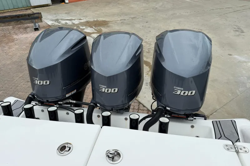 Thirty Percent Yacht Photos Pics Triple Yamaha 300 outboard engines on a 2021 Cape Horn 36 XS boat.