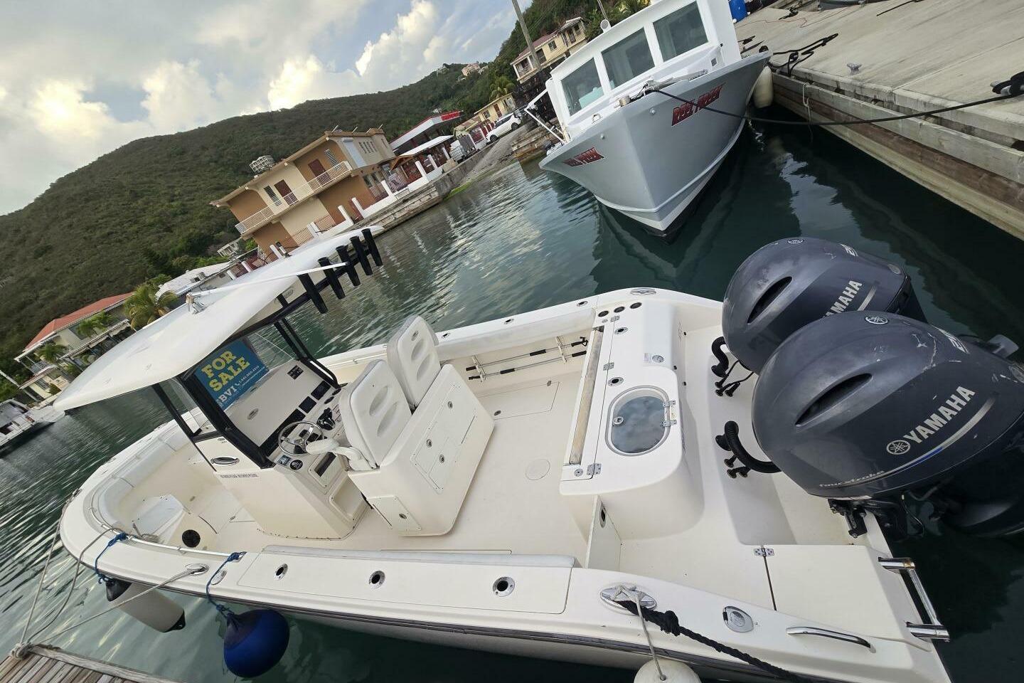 Cobia 280 Center Console