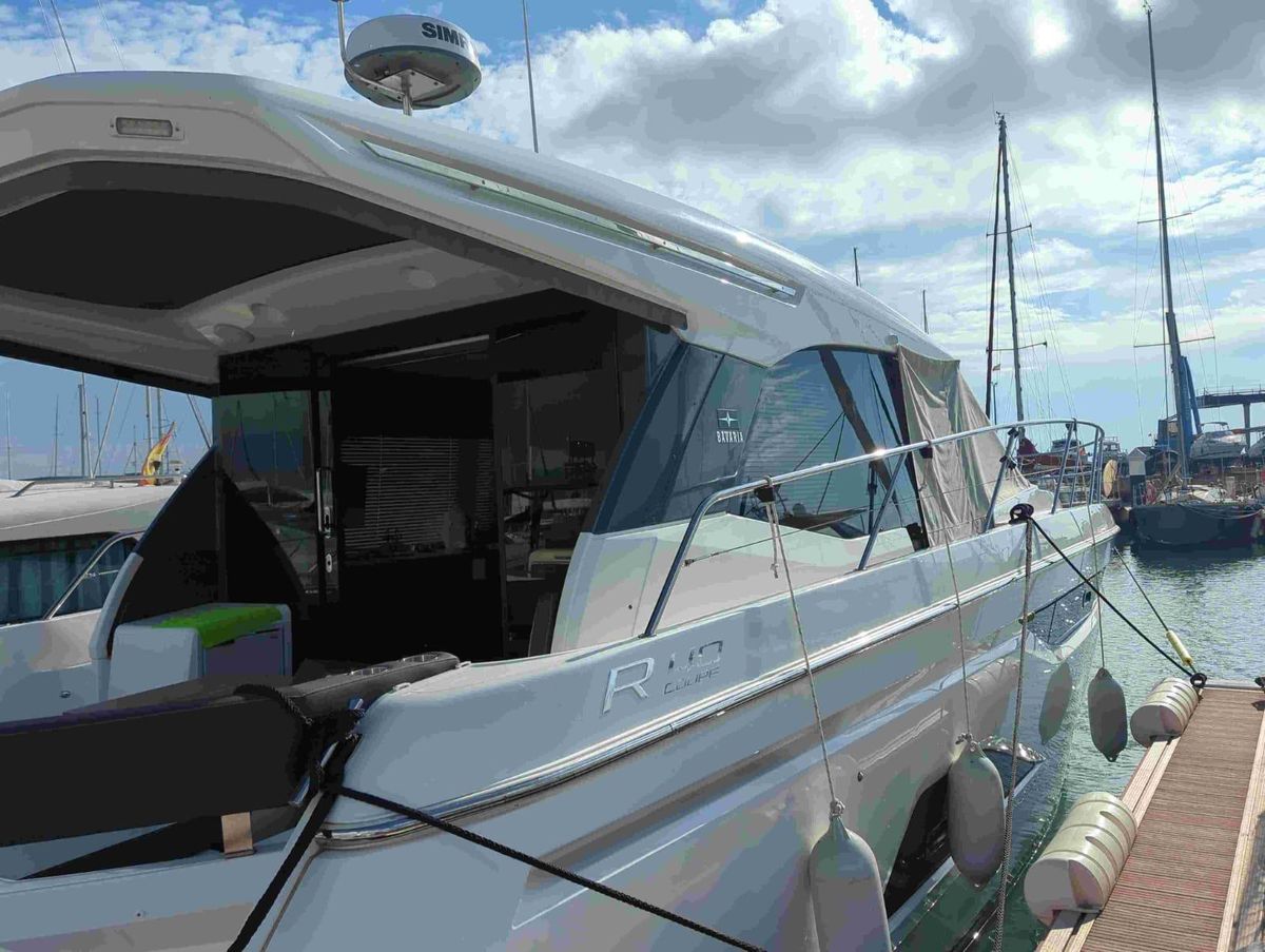 2023 Bavaria 42 