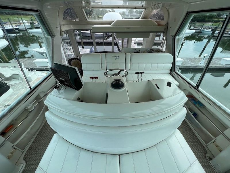 1996 Carver 500 Cockpit Motor Yacht