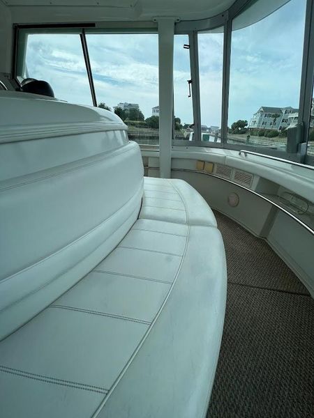 1996 Carver 500 Cockpit Motor Yacht