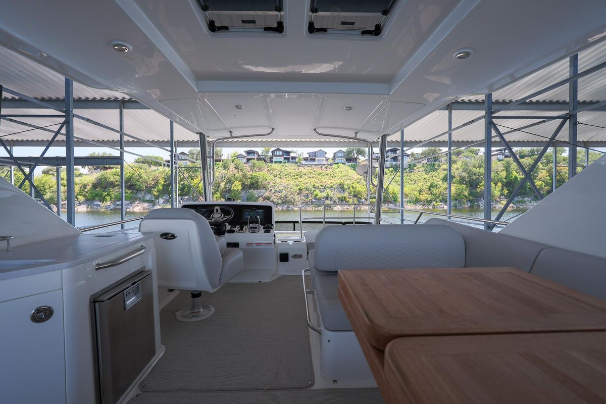 2018 Sea Ray 46 