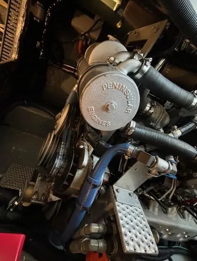 Morning Star V Yacht Photos Pics Engine of a 1997 Albin 31 Tournament boat, featuring Peninsula components.