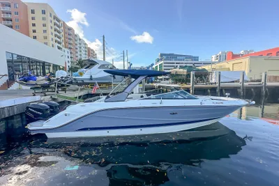 Sea Ray SLX 310