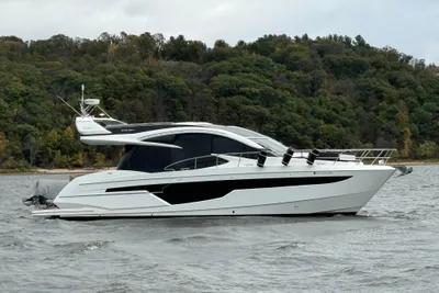 Galeon 510 Sky
