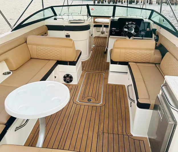 2019 Sea Ray 290 Sdx @ Acapulco Yacht Photos Pics 
