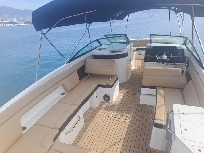 2019 Sea Ray 290 Sdx @ Acapulco Yacht Photos Pics 