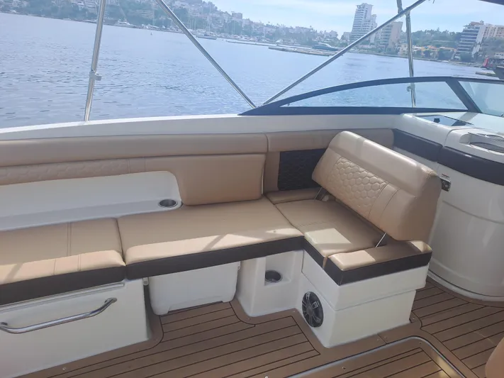 2019 Sea Ray 290 Sdx @ Acapulco Yacht Photos Pics 