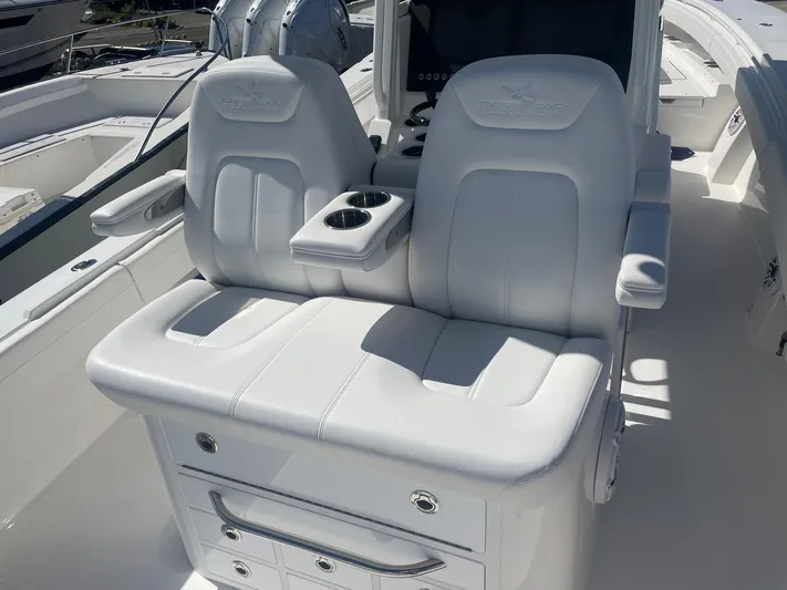  Yacht Photos Pics Luxurious seating in the 2025 Regulator 31 boat.