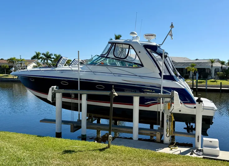 How We Roll Yacht Photos Pics 