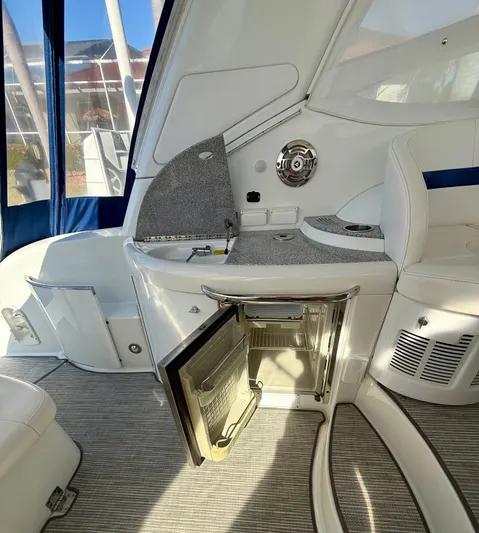 How We Roll Yacht Photos Pics 