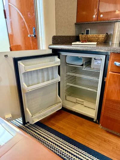 How We Roll Yacht Photos Pics 