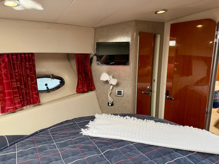 How We Roll Yacht Photos Pics 