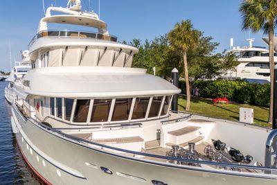 Yacht