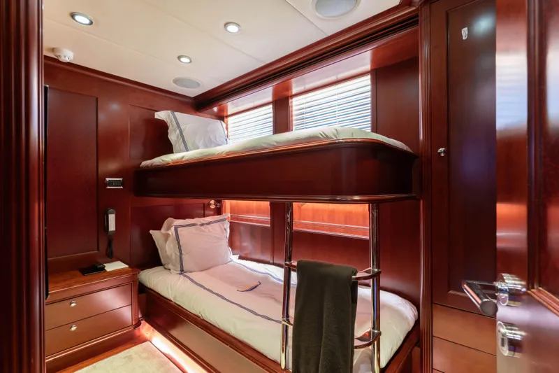 Beothuk Yacht Photos Pics Luxurious wooden cabin with bunk beds on 2008 Kuipers Woudsend Doggersbank Offshore yacht.