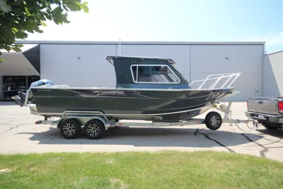 Weldcraft 240 Ocean King F300XCB In Stock