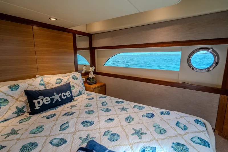 Stephany Yacht Photos Pics 