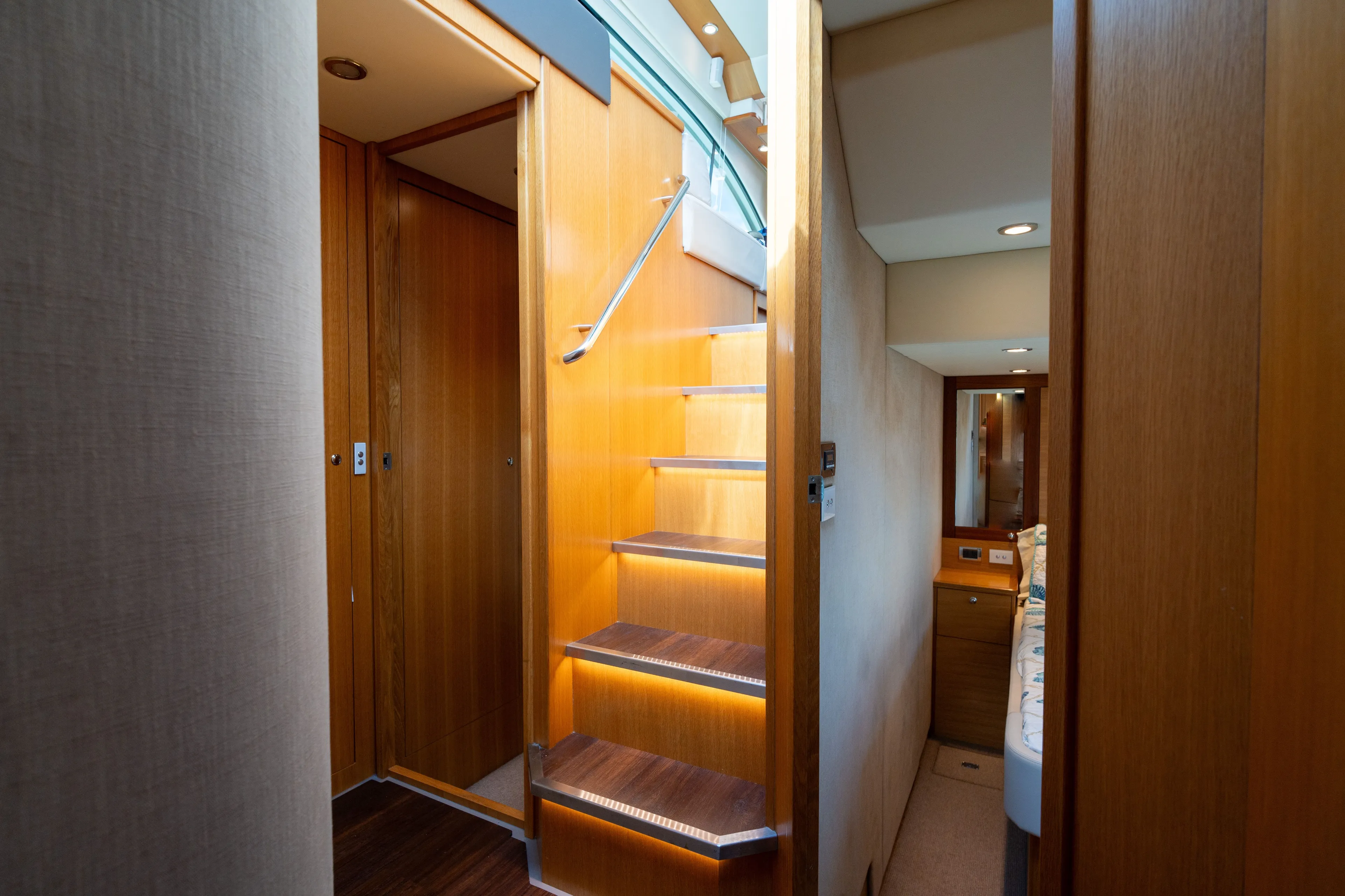 Stephany Yacht Photos Pics 