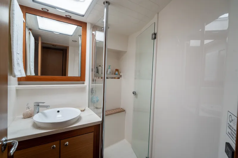 Stephany Yacht Photos Pics 