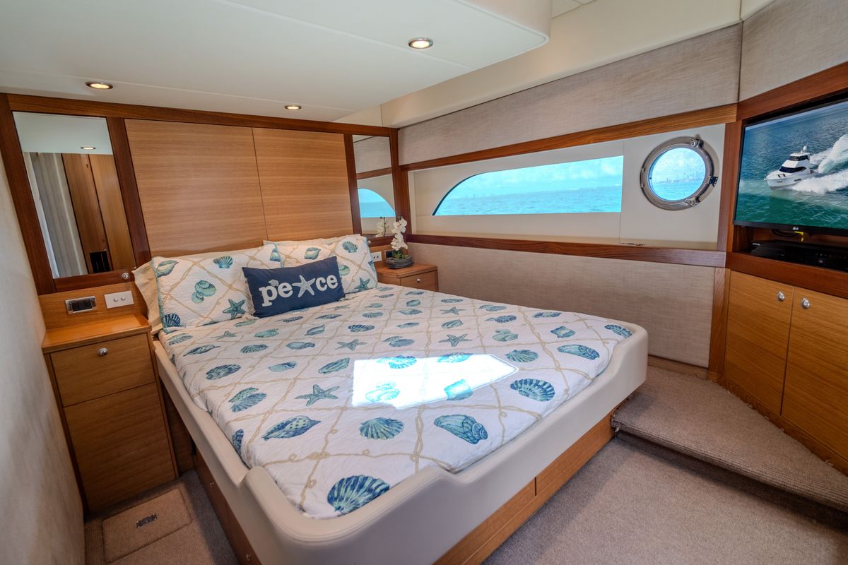 2016 Riviera 52 