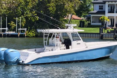 Everglades 365 Center Console