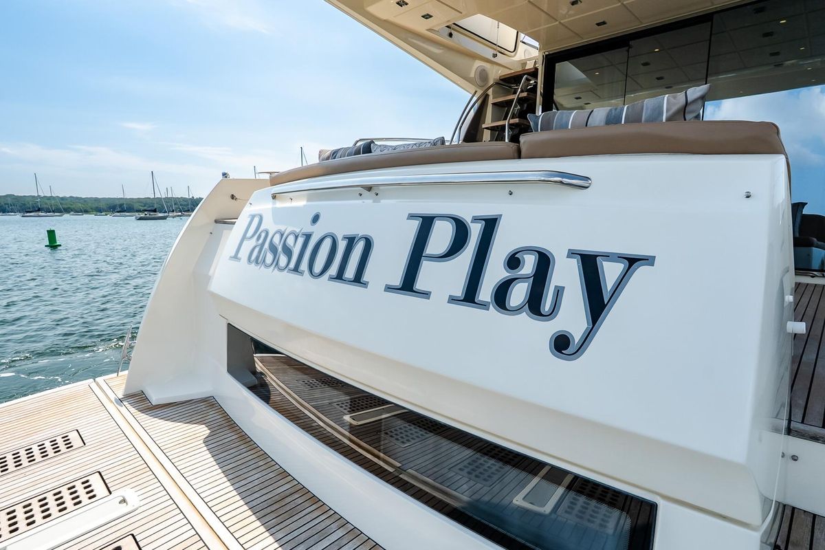 2014 Prestige 55 