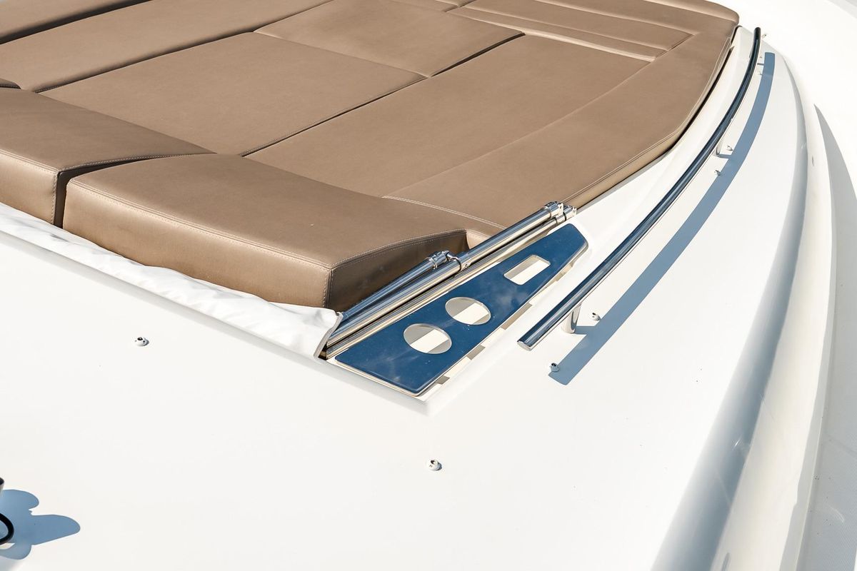 2014 Prestige 55 