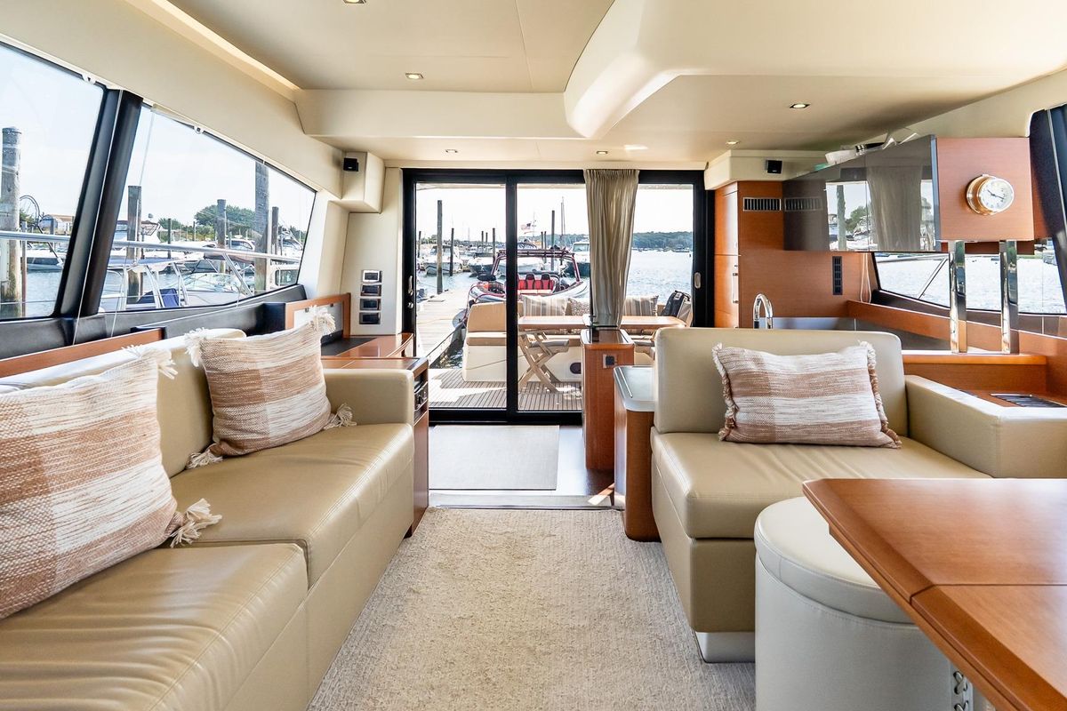 2014 Prestige 55 