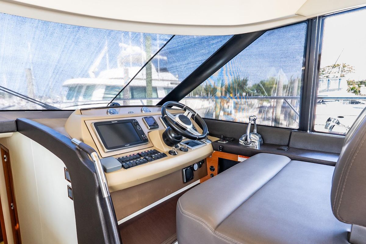 2014 Prestige 55 