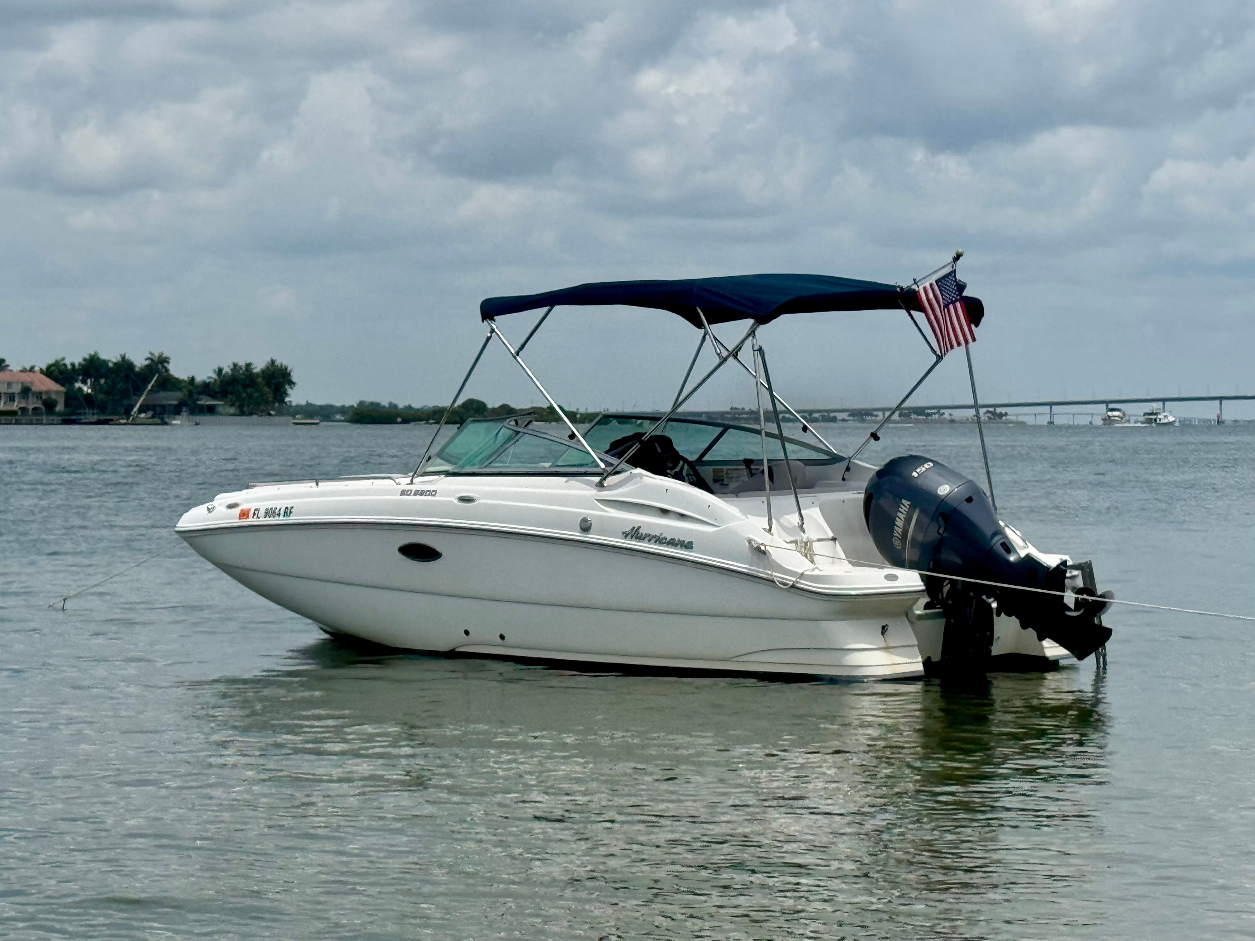 Hurricane SunDeck 2200 OB