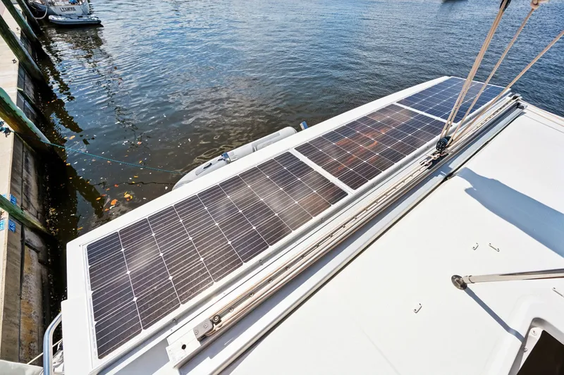 Sabai Sabai Yacht Photos Pics 