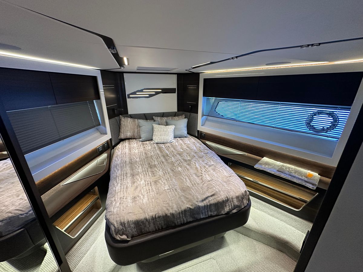 2023 Sunseeker 67 