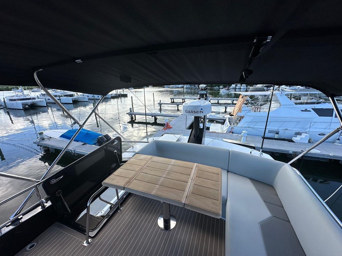 2023 Sunseeker 67 