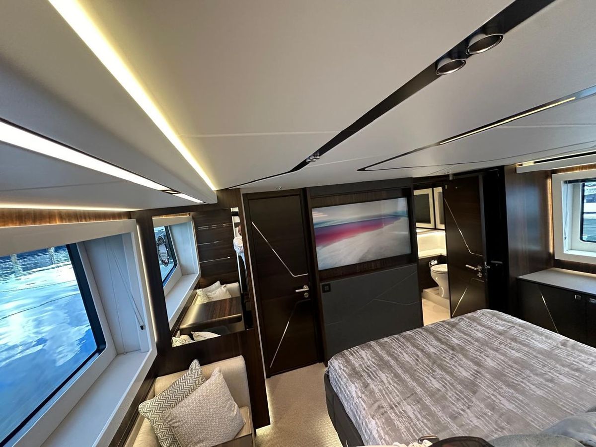 2023 Sunseeker 67 