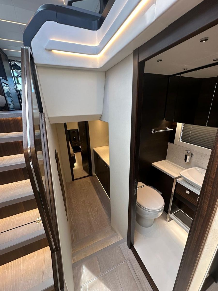 2023 Sunseeker 67 