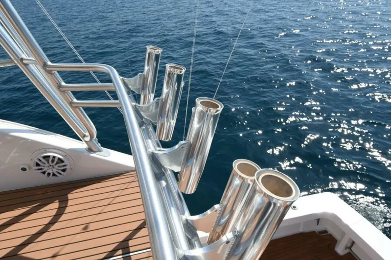 Happy Ending Yacht Photos Pics Viking 55 Convertible 2000 yacht with rod holders, ocean view, and teak deck.