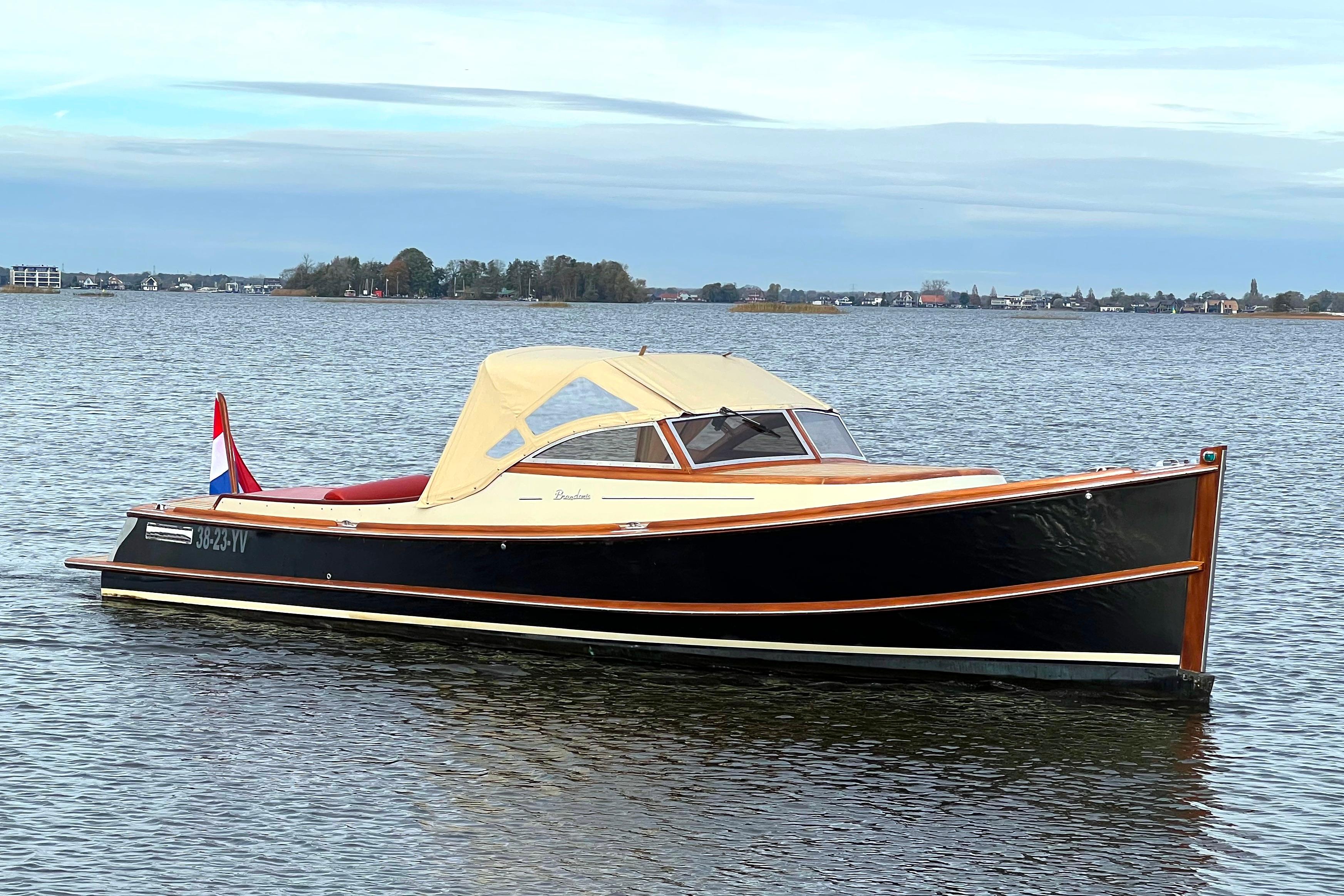 2009 Brandaris Barkas 900 Suite