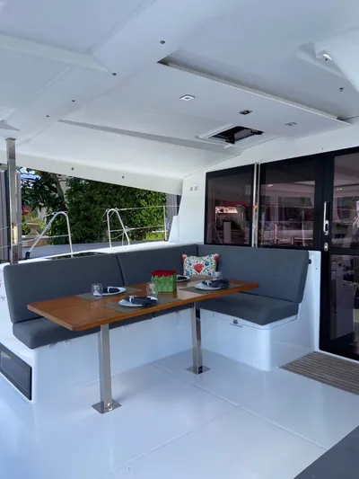 Seas The Day Yacht Photos Pics Interior of Fountaine Pajot Isla 40 yacht, 2023 model.