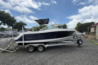 Robalo 227 DC