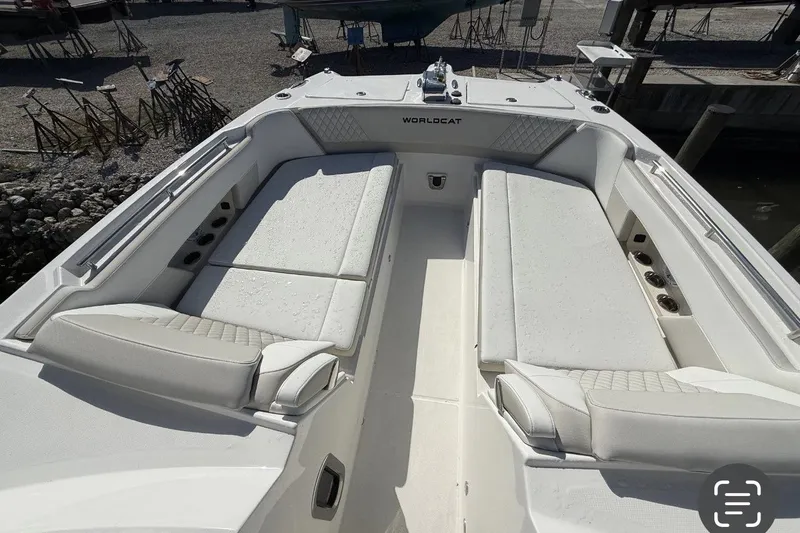 57694 325dc Yacht Photos Pics 2026 World Cat 325 DC boat interior with spacious seating and modern design.